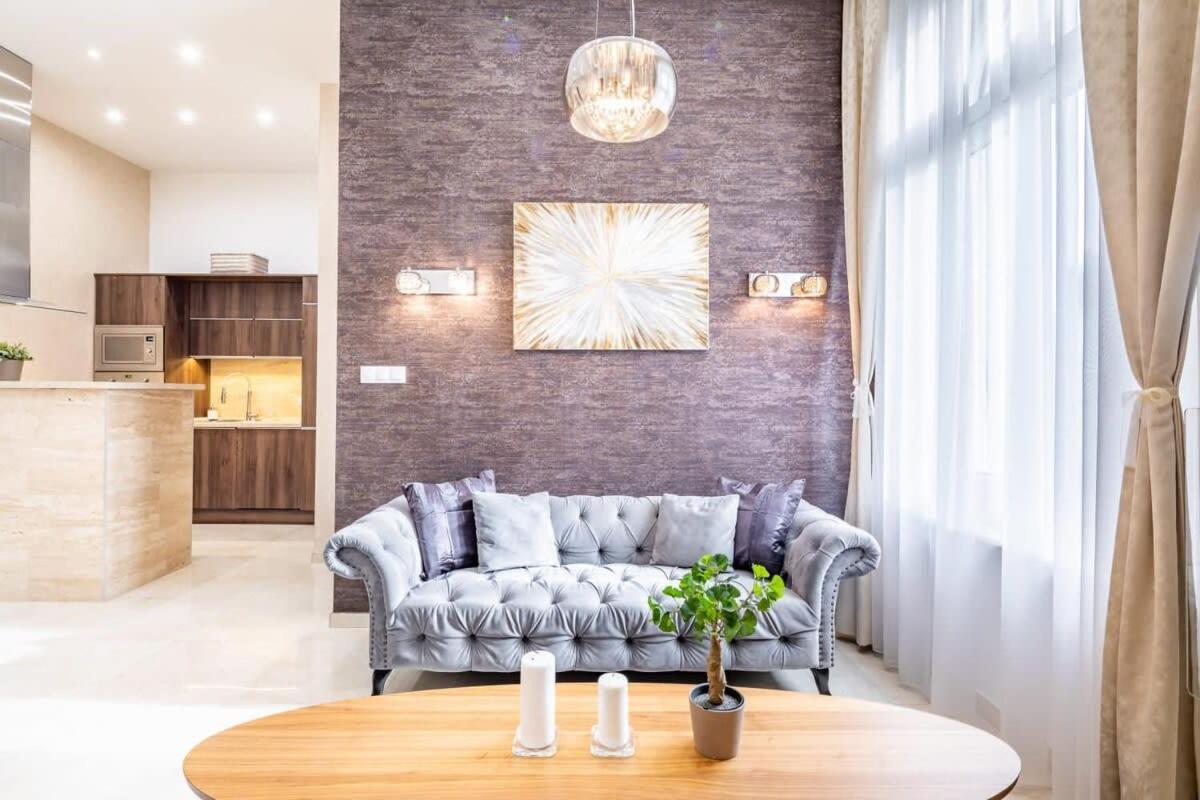Splendid Perfectly Located Flat With Sauna Apartment บูดาเปสต์ ภายนอก รูปภาพ