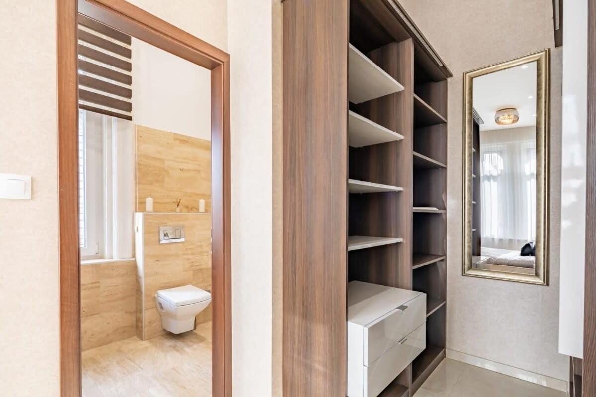 Splendid Perfectly Located Flat With Sauna Apartment บูดาเปสต์ ภายนอก รูปภาพ